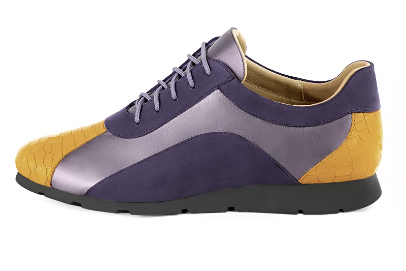 Mustard yellow and lilac purple women's open back shoes. Round toe. Flat rubber soles. Profile view - Florence KOOIJMAN